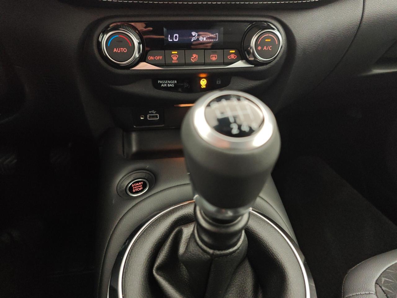 Nissan Juke 1.0 DIG-T 114 CV N-Connecta