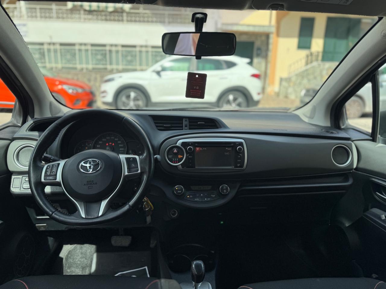 Toyota Yaris 1.4 D-4D 5 porte Lounge AUTOMATICA