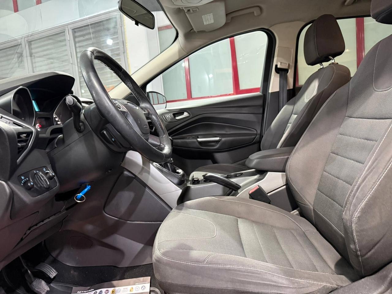 Ford Kuga 2.0 Tdci 140cv4WD Titanium 2013
