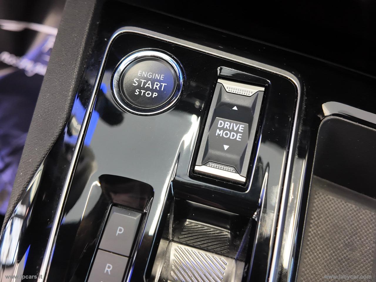 PEUGEOT 3008 BlueHDi 130 S&S EAT8 GT