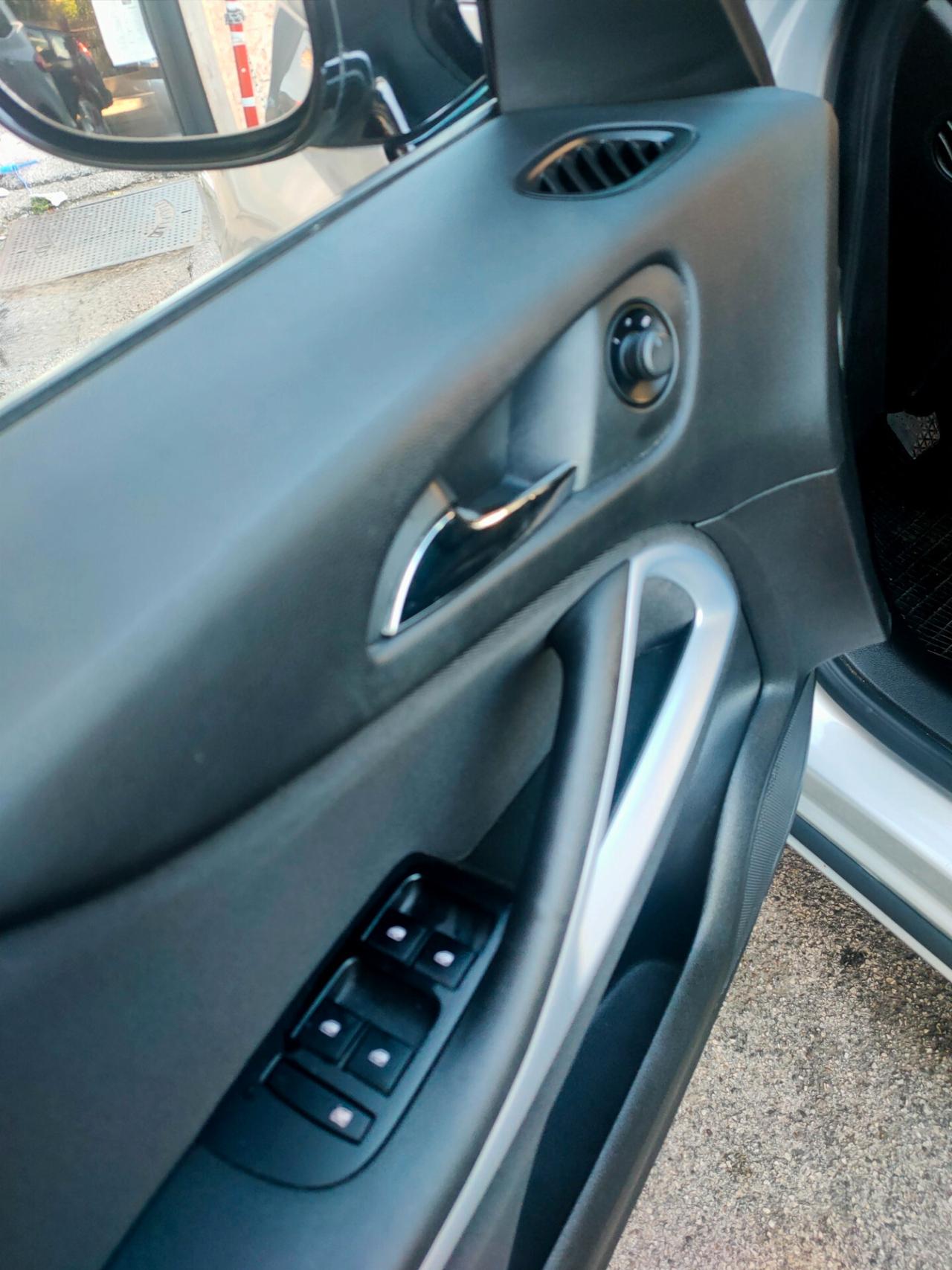 Opel Zafira Tourer 2.0 CDTi 110CV Elective