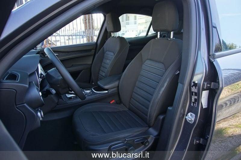 Alfa Romeo Stelvio 2.2 Turbodiesel 160 CV AT8 RWD Business AUTOCARRO
