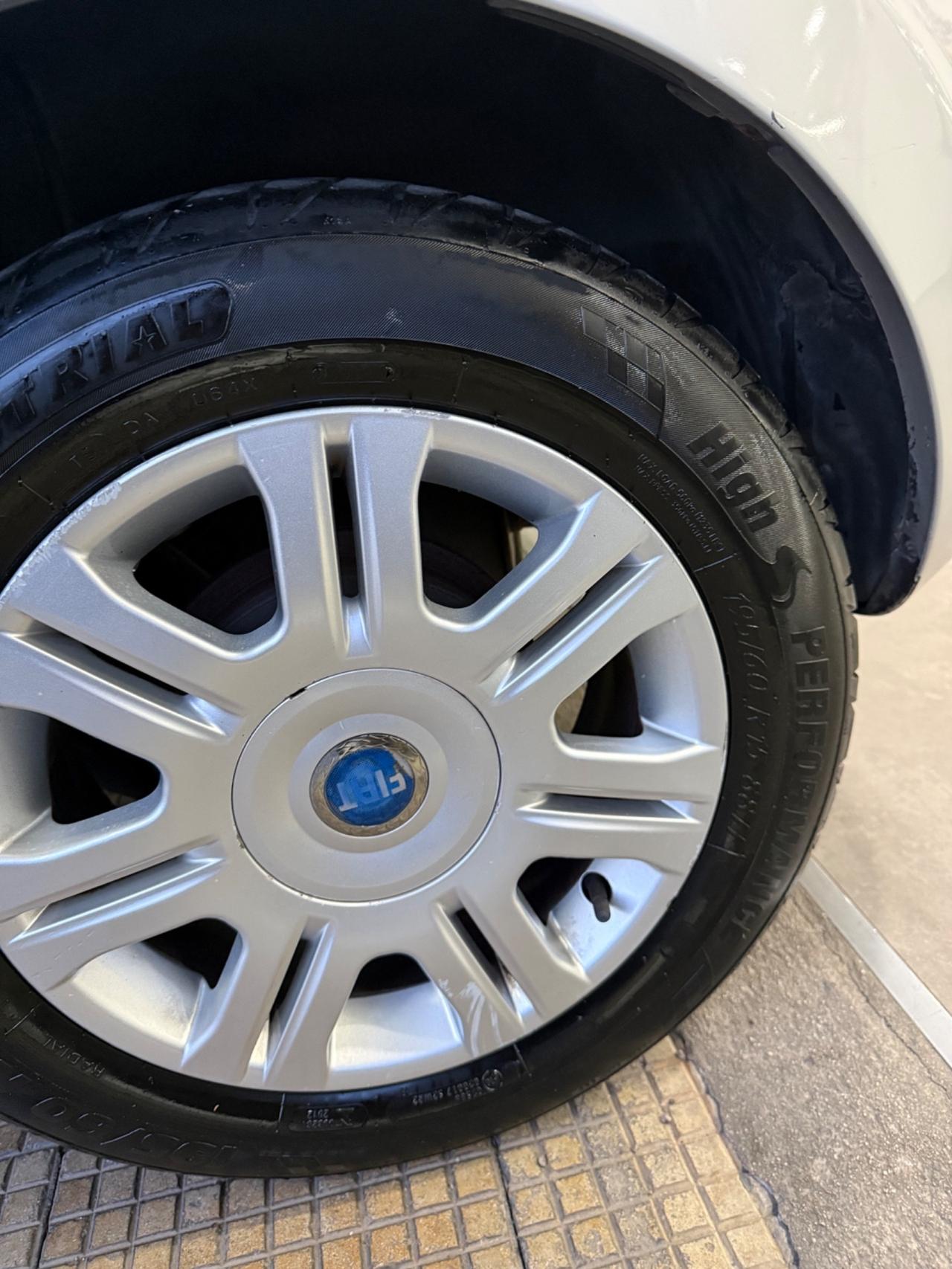 Fiat Idea 1.3 Multijet 16V Dynamic