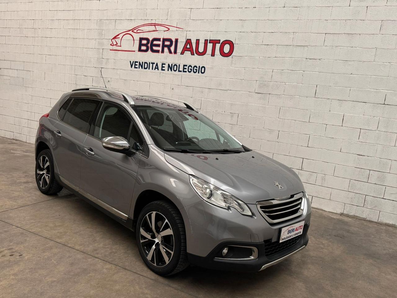 Peugeot 2008 cambio manuale