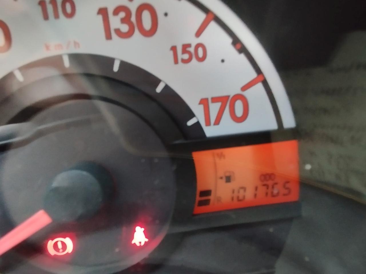 Toyota Aygo 1.0 12V VVT-i 5 porte Sol KM100.000