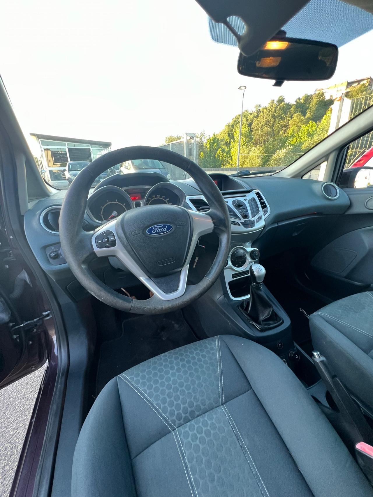 Ford Fiesta 1.4 5 porte Bz.- GPL Titanium