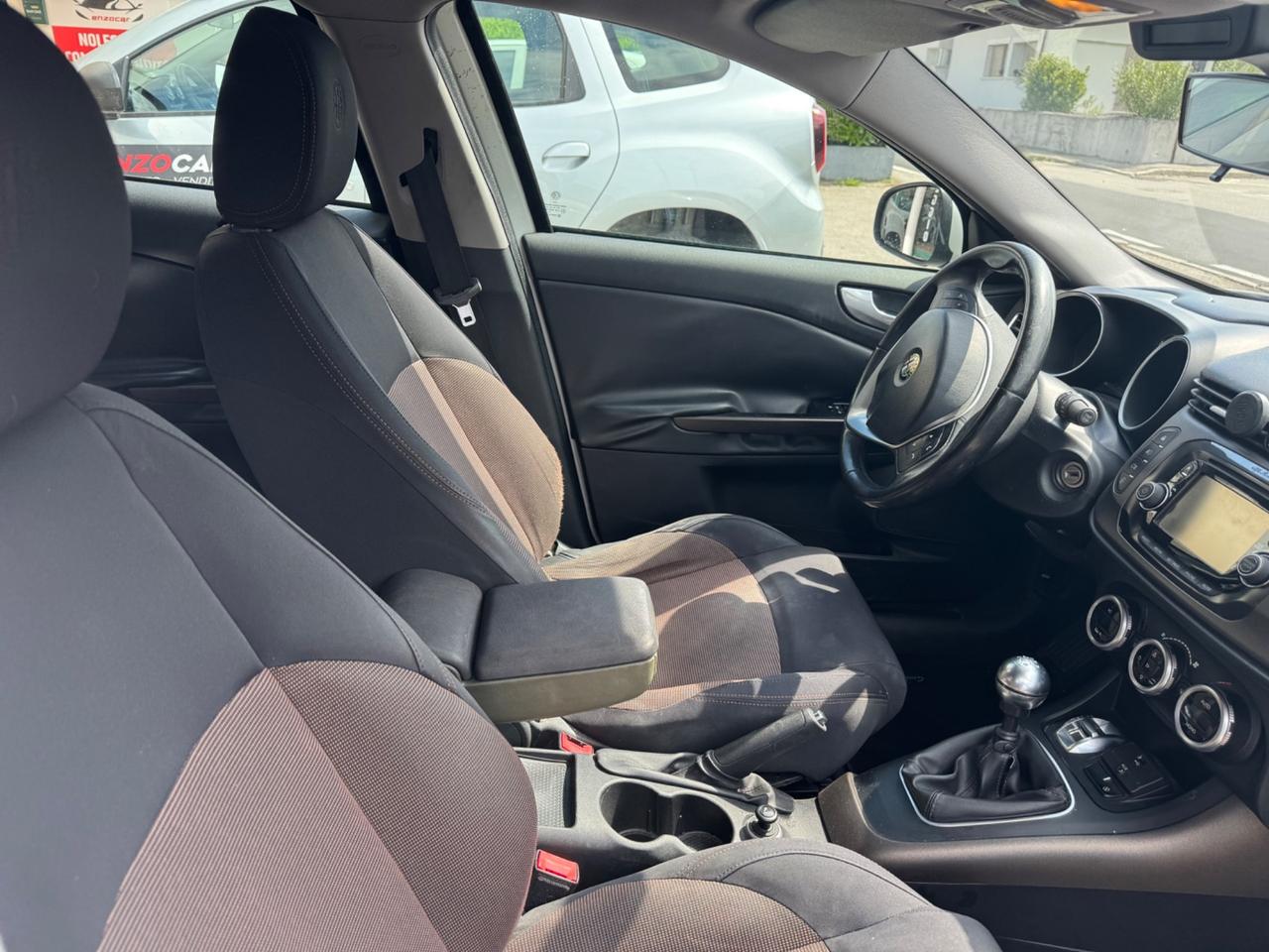 Alfa Romeo Giulietta 1.6 JTDm-2 105 CV Exclusive