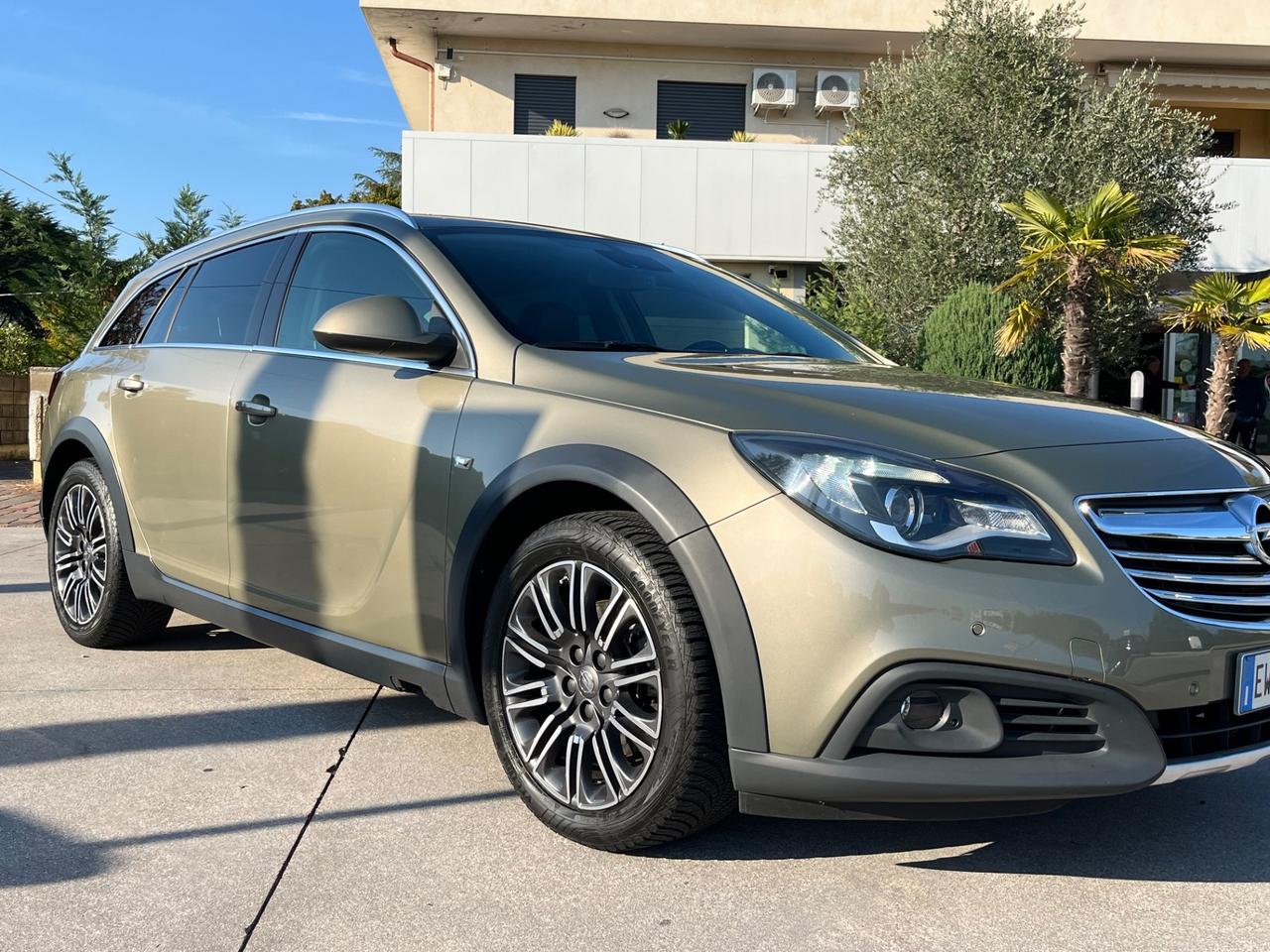 Opel Insignia SPORTS TOURER 4X4