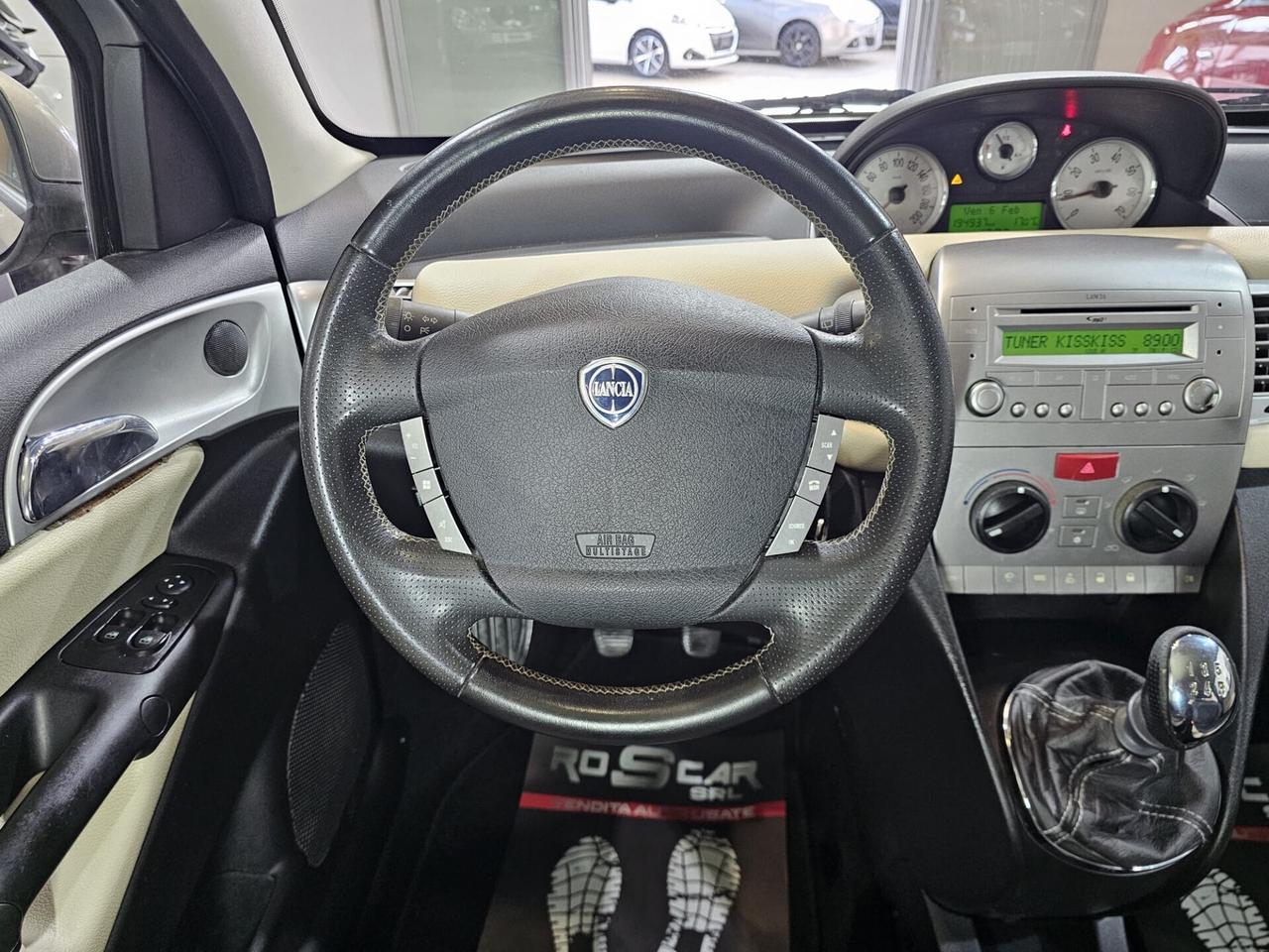 Lancia Ypsilon 1.4 Platino Ecochic GPL