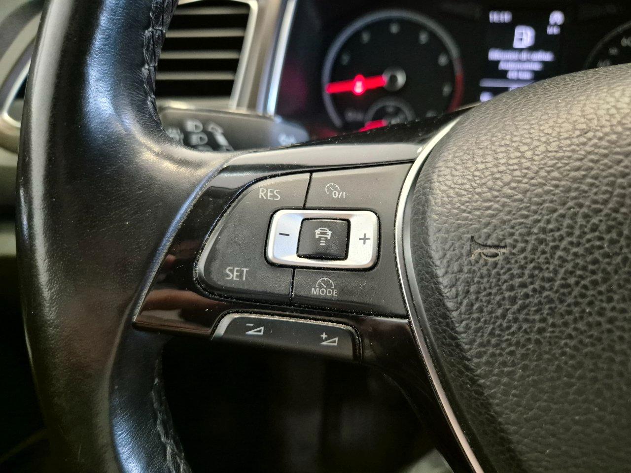 Volkswagen T-Roc 1.0 tsi Style 115cv - NEOPATENTATI - Sens. Park. - Carplay