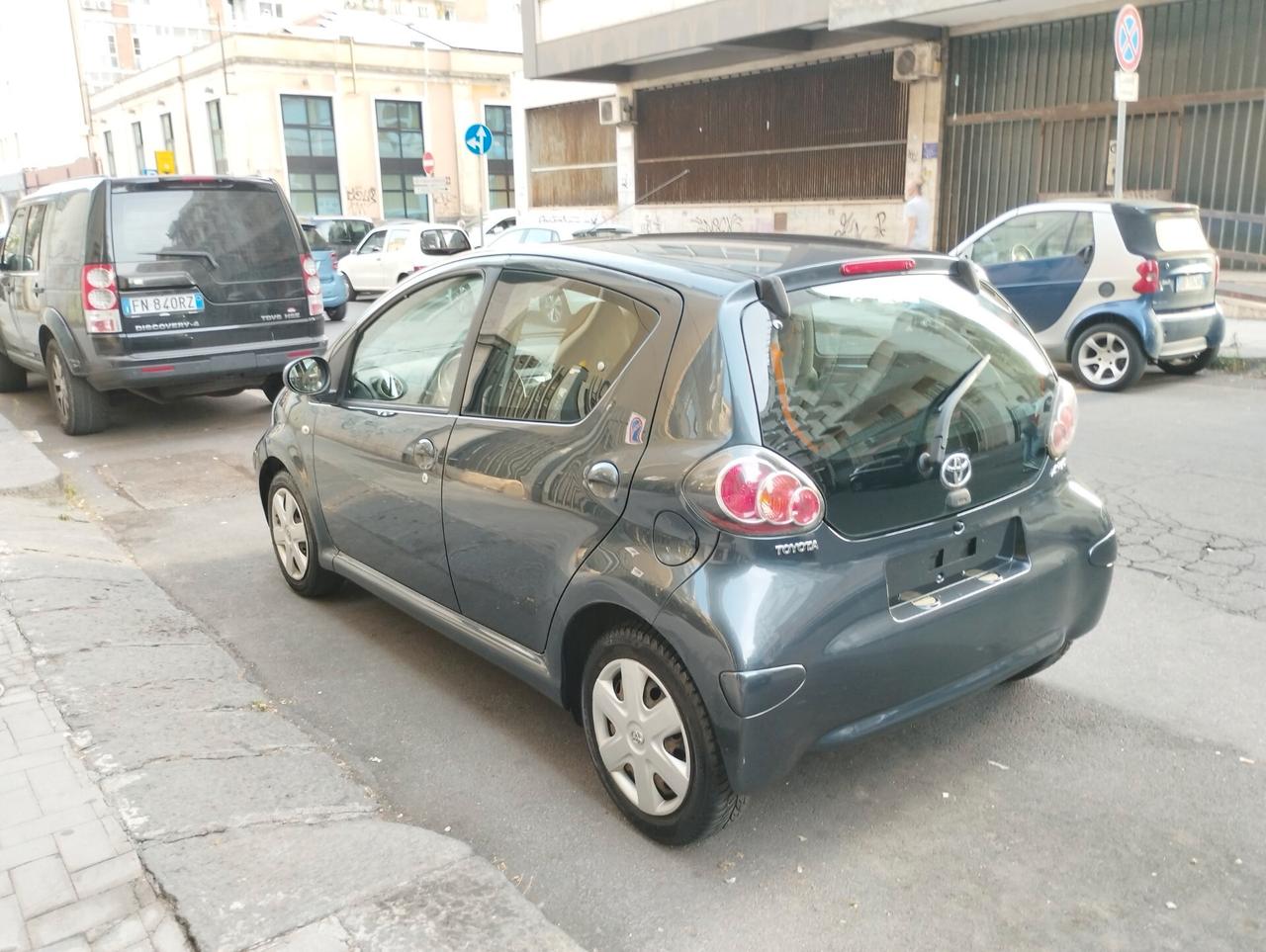 Toyota Aygo 1.0 12V VVT-i 5 porte