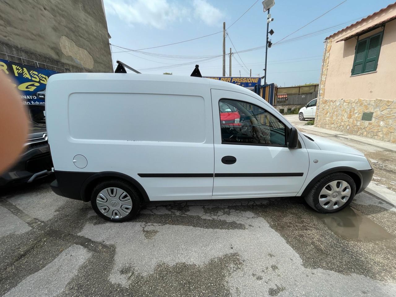 Opel Combo 1.7 CDTI 101CV 3p. Van