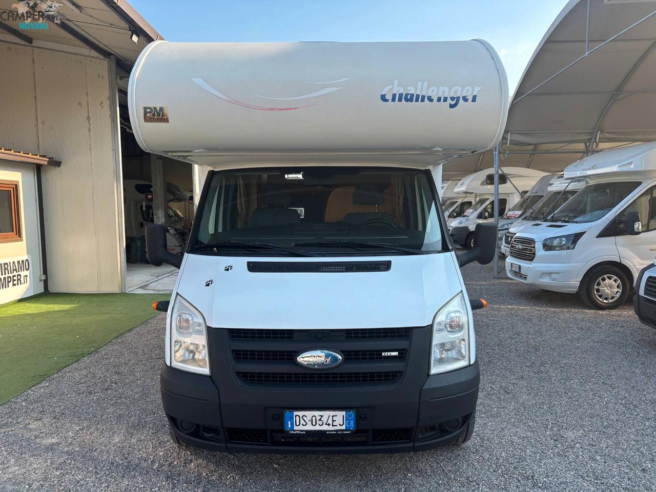 CHALLENGER GENESIS 33 - mansardato con letti a castello in coda