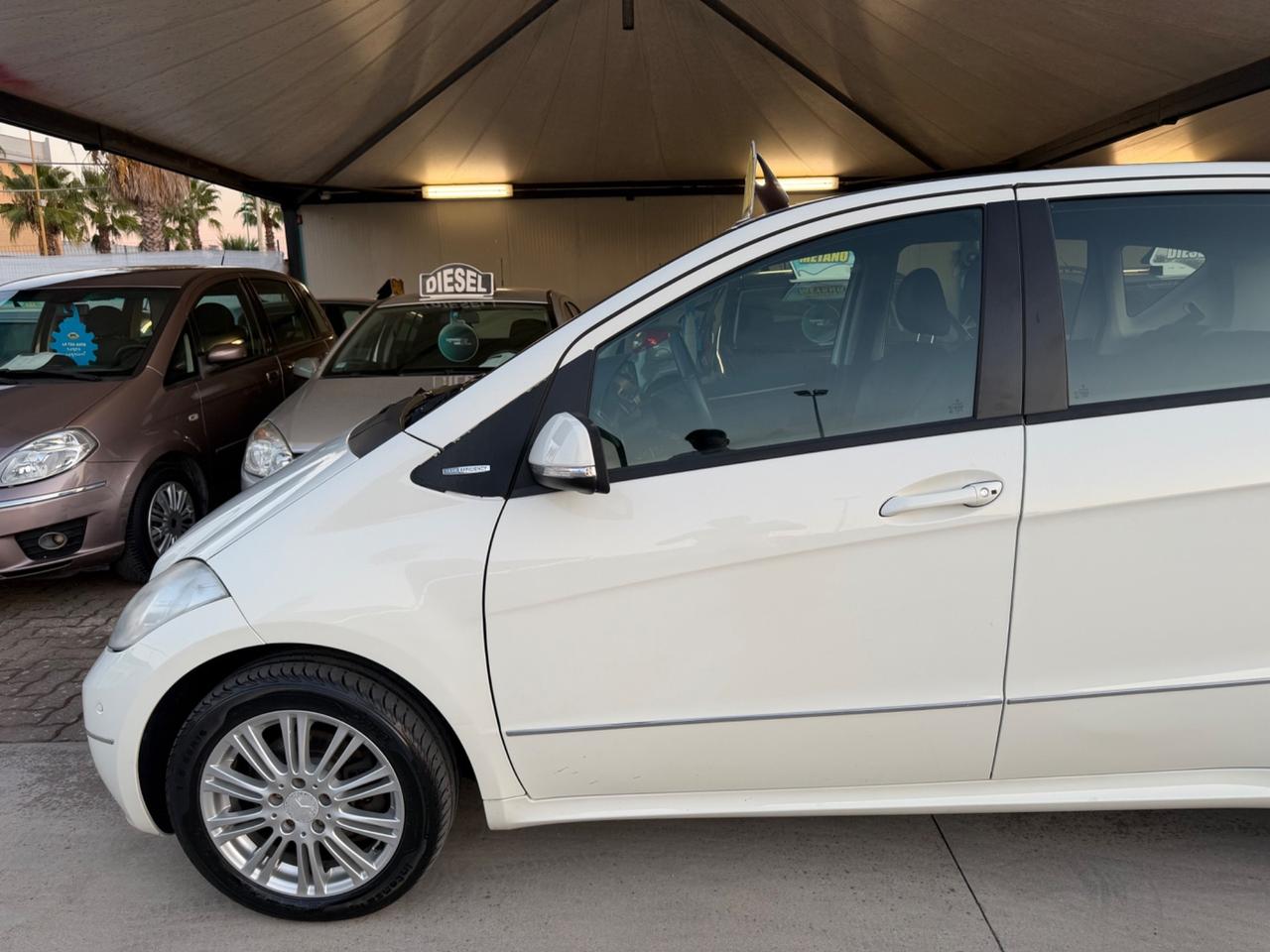 Mercedes CLASSE A 160 BENZINA 2011