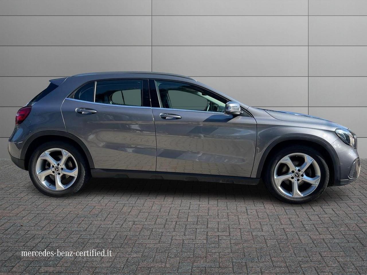 Mercedes-Benz GLA 180 Sport auto