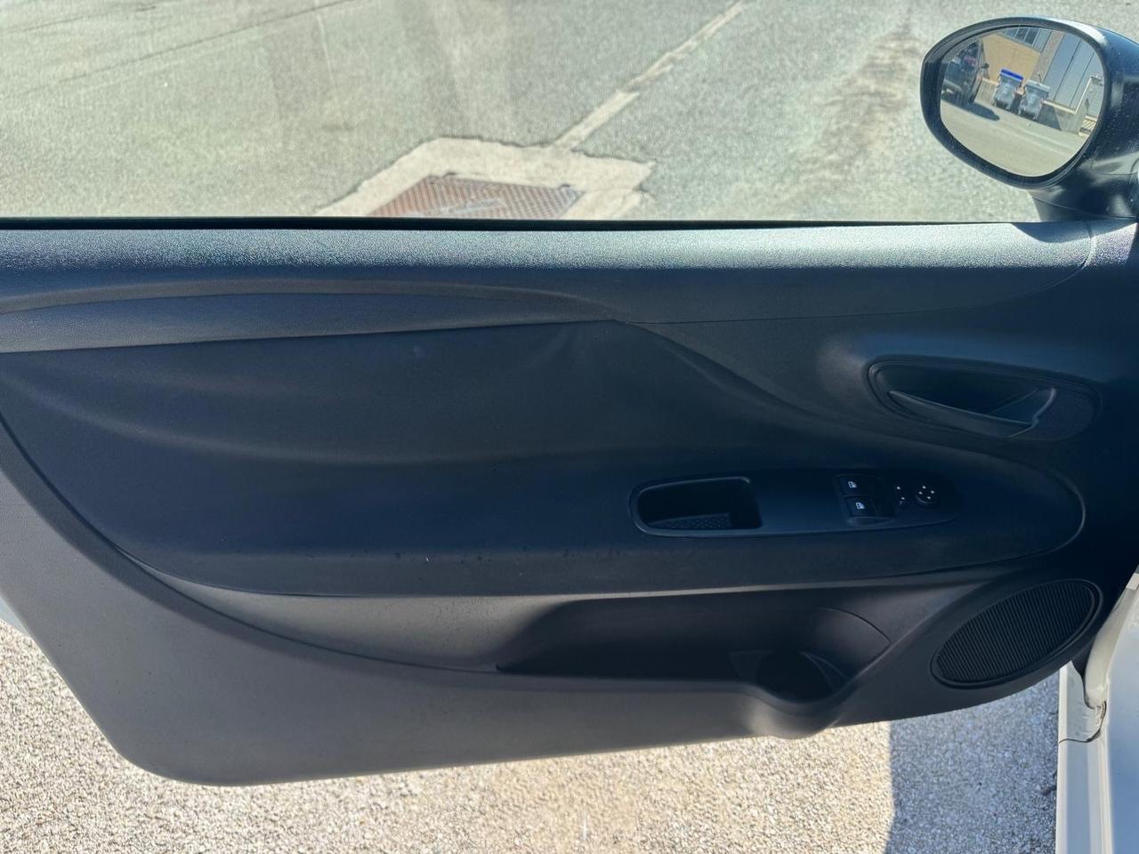 Fiat Punto Evo 1.2 benzina. 12 Mesi di garanzia