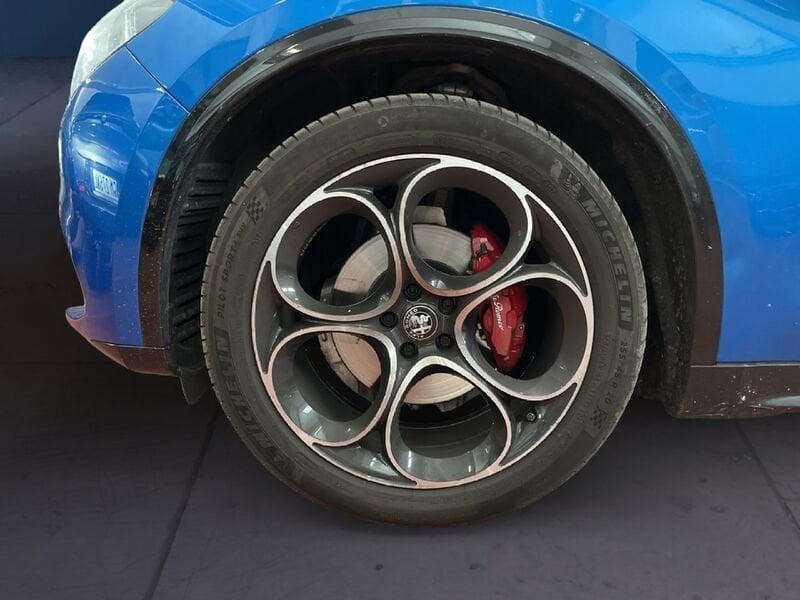 Alfa Romeo Stelvio 2023 2.2 t Veloce Q4 210cv auto