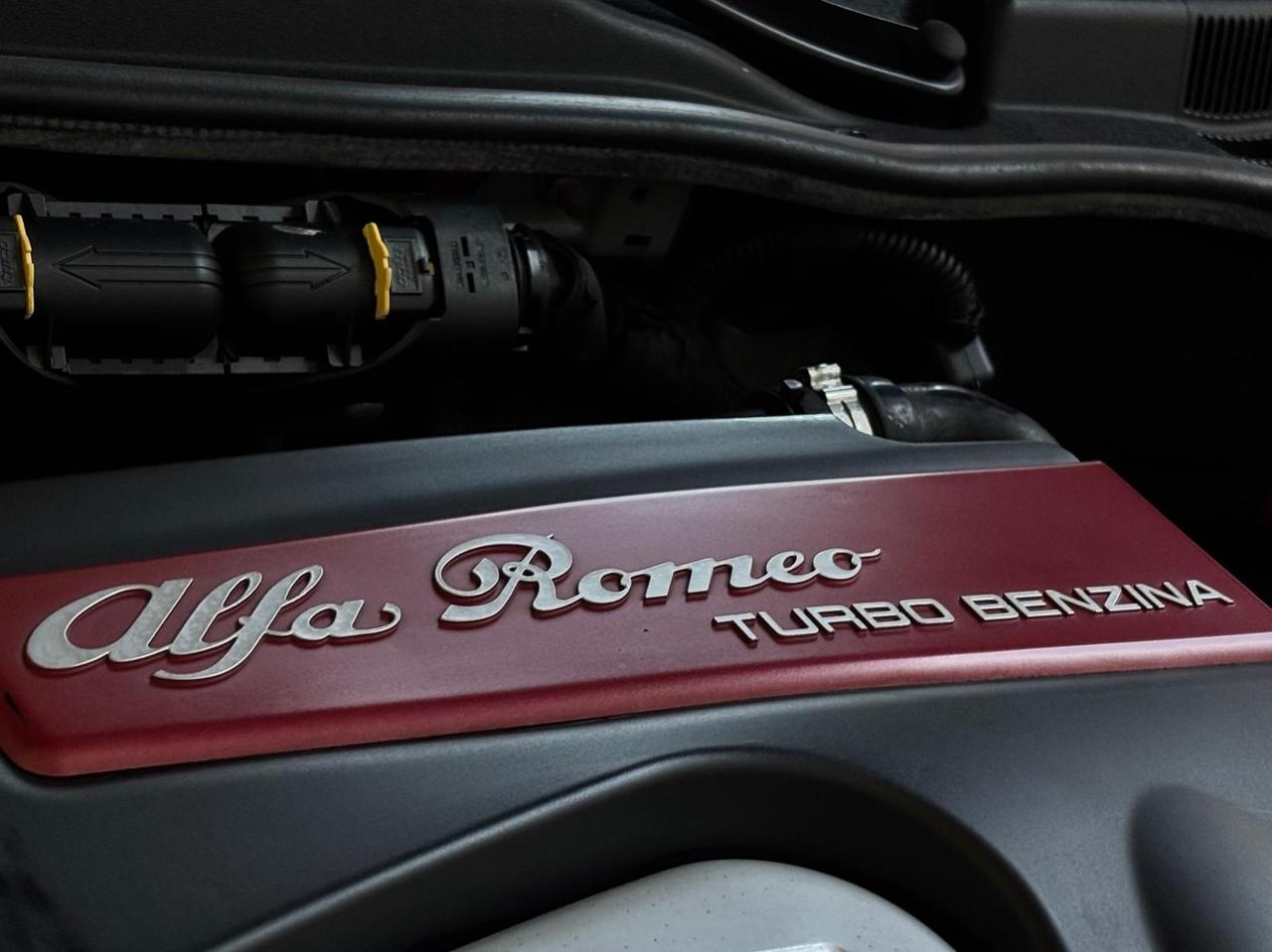 Alfa Romeo MiTo 1.4 T 155 CV Distinctive Sport Pack