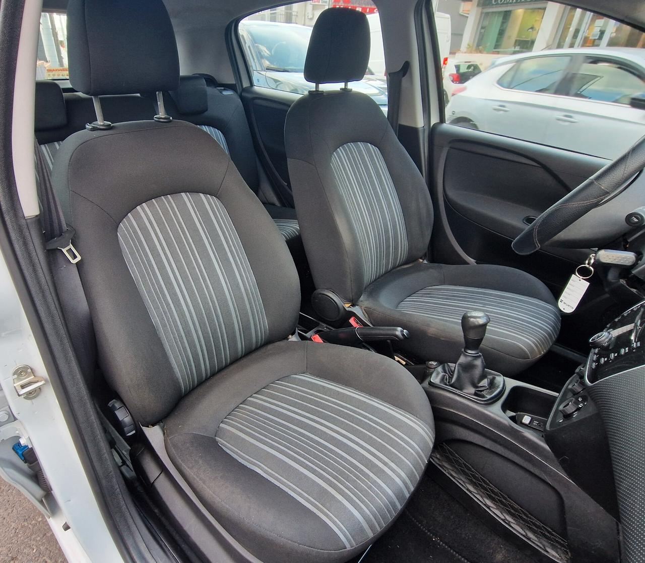 Fiat Grande Punto 1.3 MJT 75 CV 5 porte Dynamic