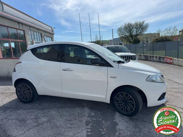 LANCIA Ypsilon 1.0 FireFly 5 porte S&S Hybrid Ecochic Gold