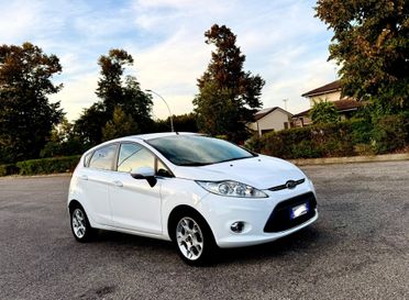 Ford Fiesta 1.4 5 porte Bz.- GPL Titanium
