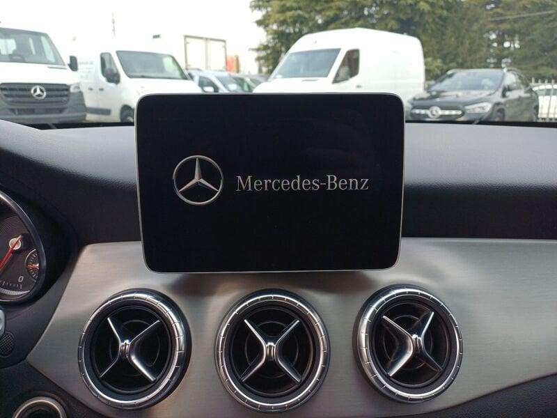 Mercedes-Benz CLA CLA 200 d 4MATIC Premium