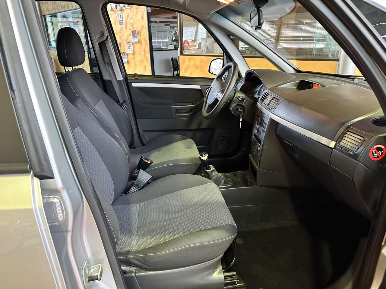 Opel Meriva 1.4 16V Cosmo metano neopatentati