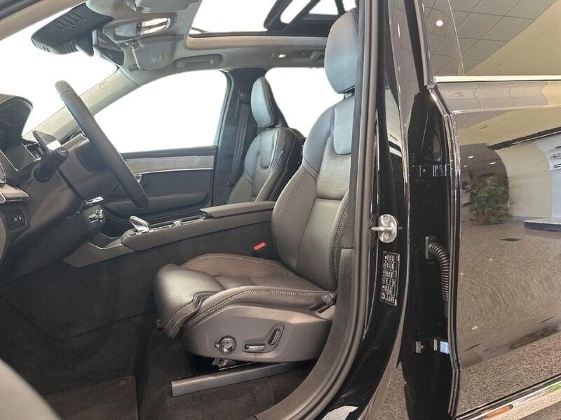 Volvo XC90 T8 Plug-in Hybrid AWD automatico 7 posti Ultra Bright