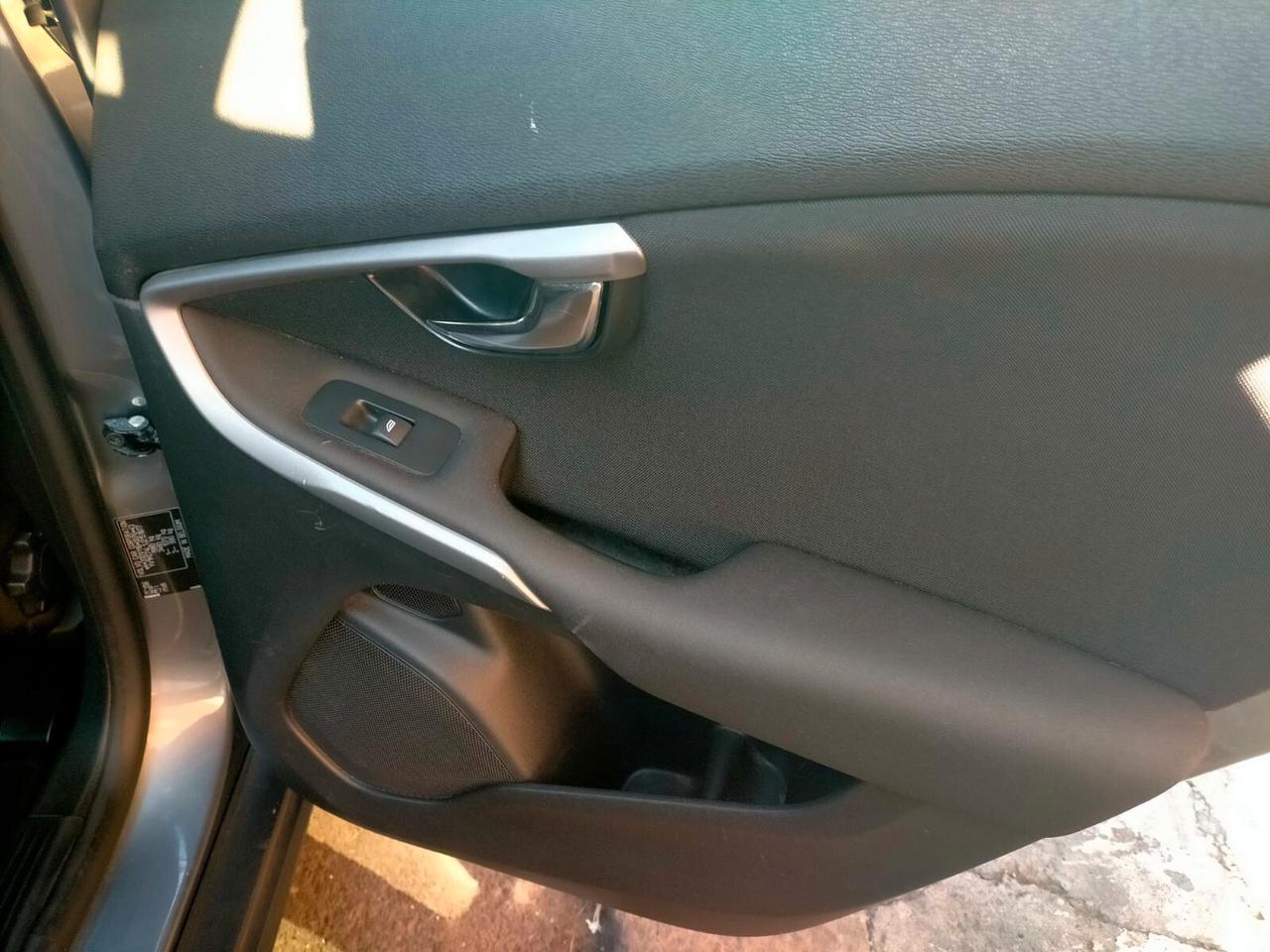 Volvo V40 Cross Country D2 Style Plus