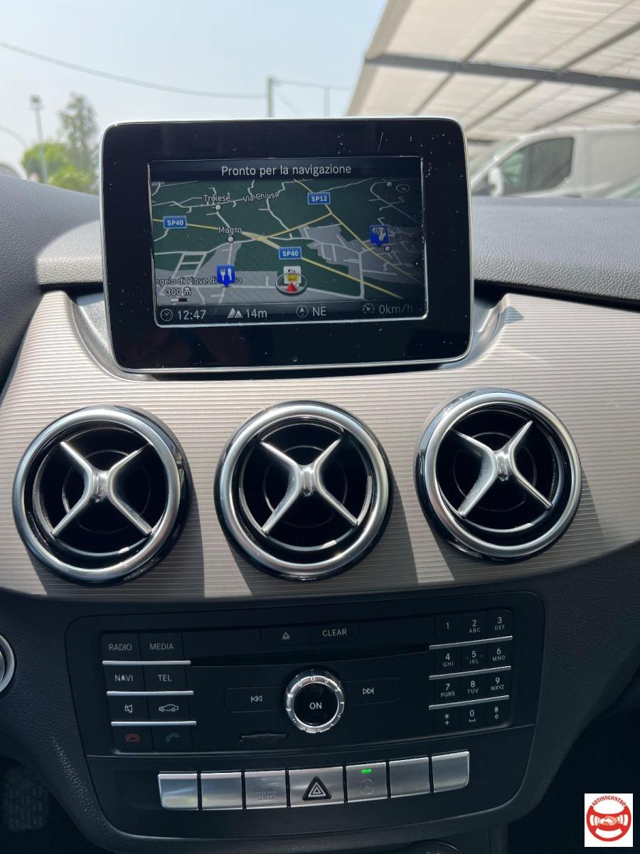 MERCEDES - Classe B B 180 Business