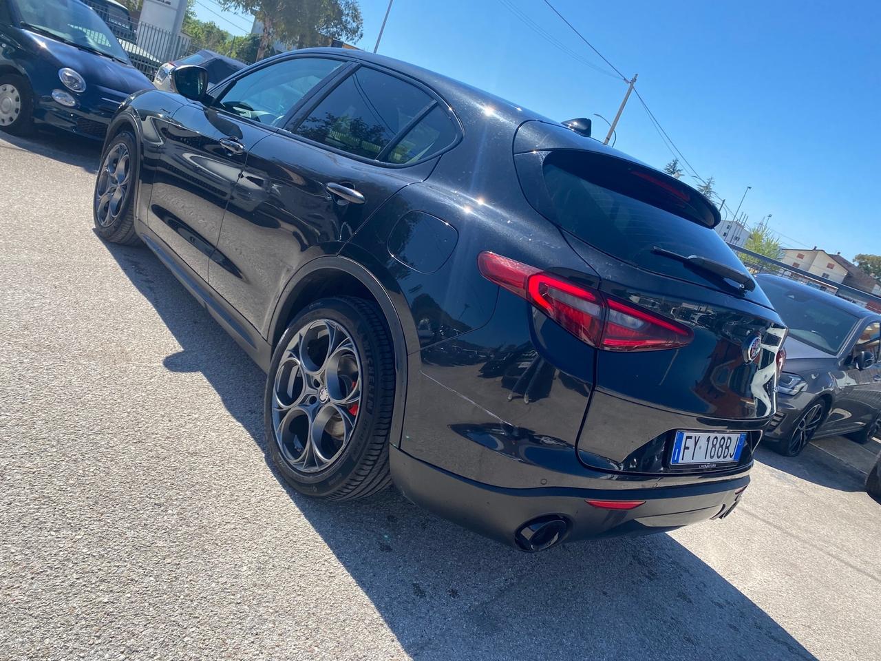 Alfa Romeo Stelvio 2.2 Turbodiesel 180 CV AT8 RWD Super