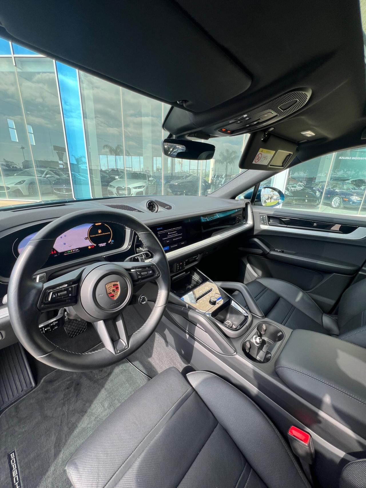 Porsche Cayenne Coupé 3.0 V6 E-Hybrid possibilità noleggio no scoring