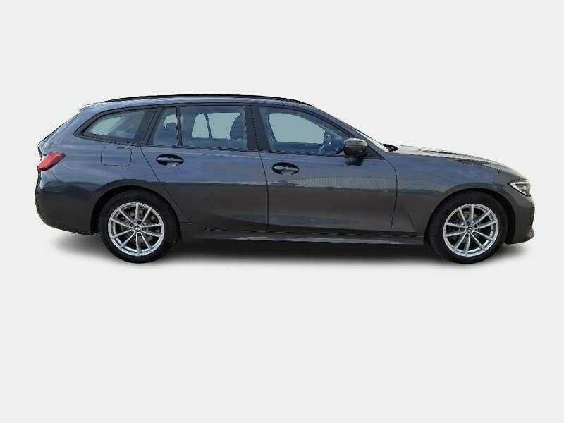 BMW 318 48V Business Advantage Touring auto