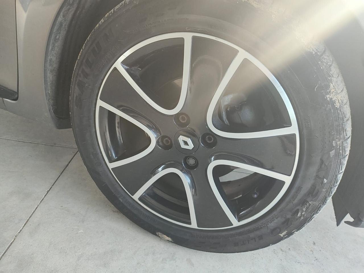 Renault Clio Sporter dCi 8V 90CV full