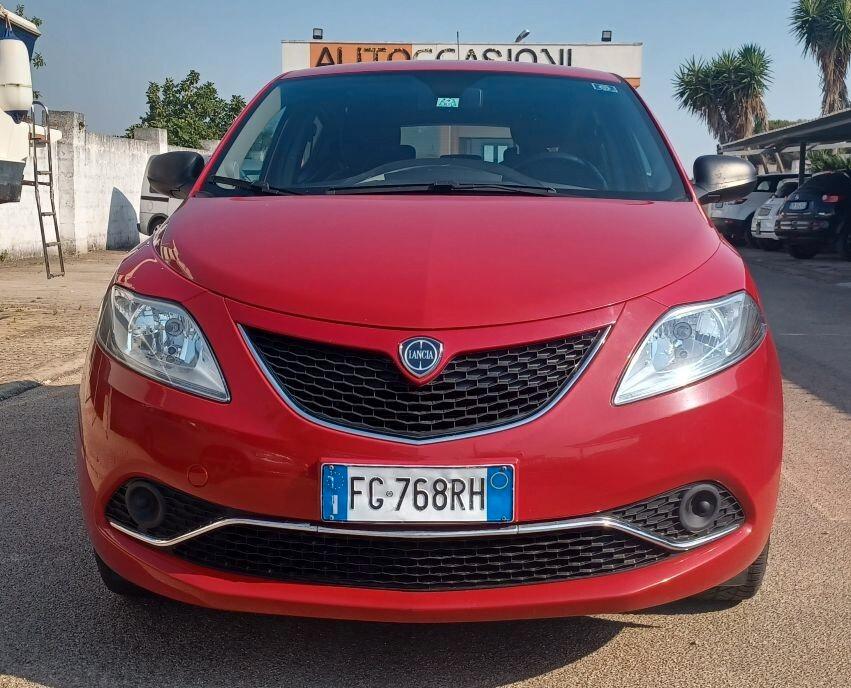 Lancia Ypsilon 1.2 69 CV 5 porte GPL Ecochic Gold PER NEOPATENTATI