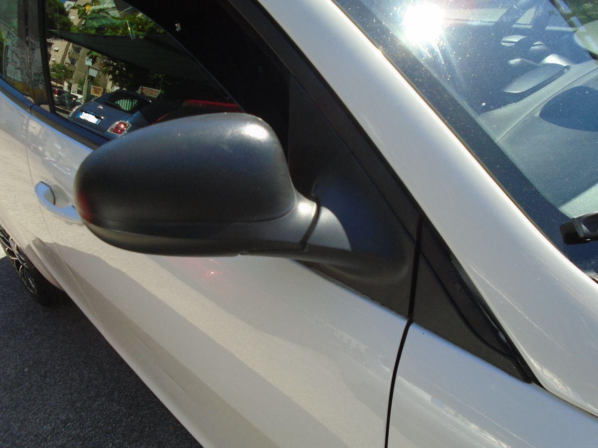 Ypsilon'15 1.2 8V S Momodes. 87000 km E6 OK NEOP