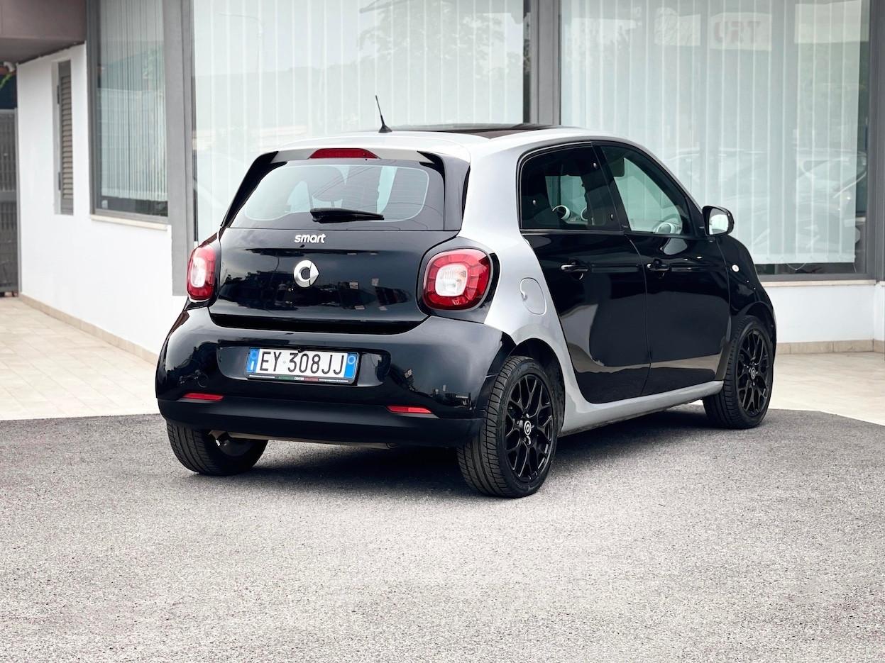 Smart ForFour 1.0 Benzina 70CV E6 Neo. - 2015