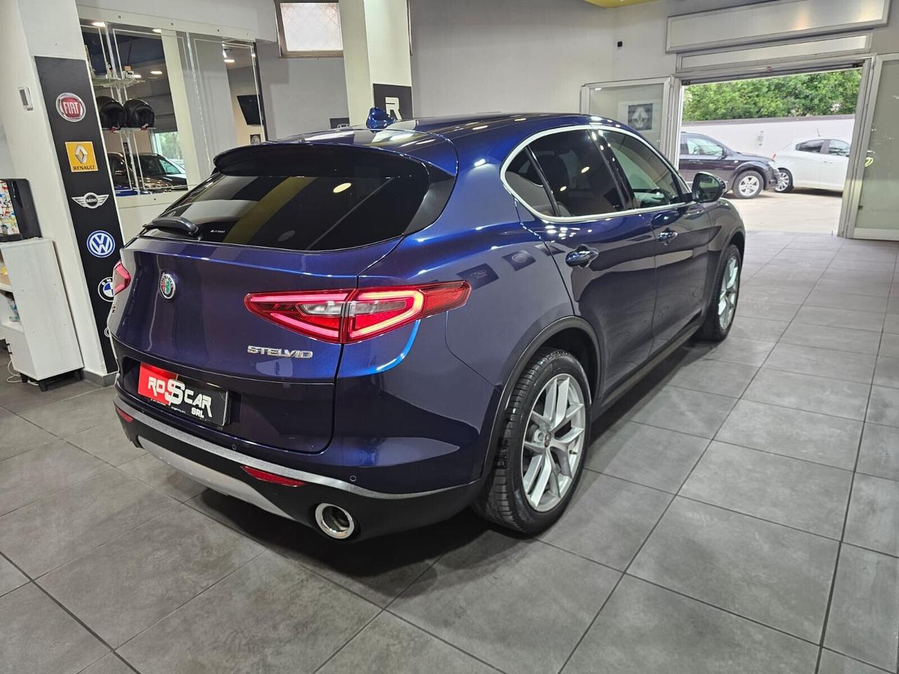 Alfa Romeo Stelvio 2.2 AT8 Q4 210 CV Executive