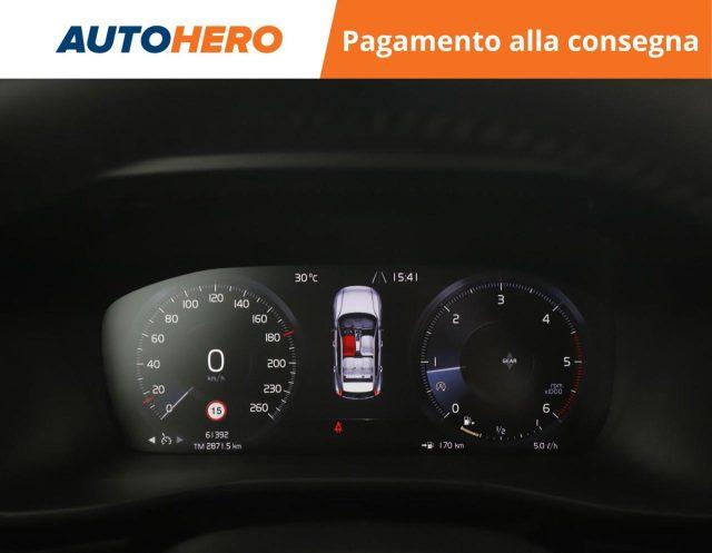 VOLVO XC40 D3 Momentum Pro