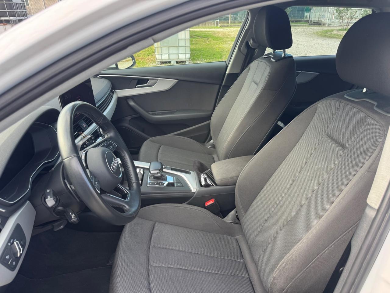 Audi A4 Avant 35- 2.0TDI/163Cv S tronic Business Advanced