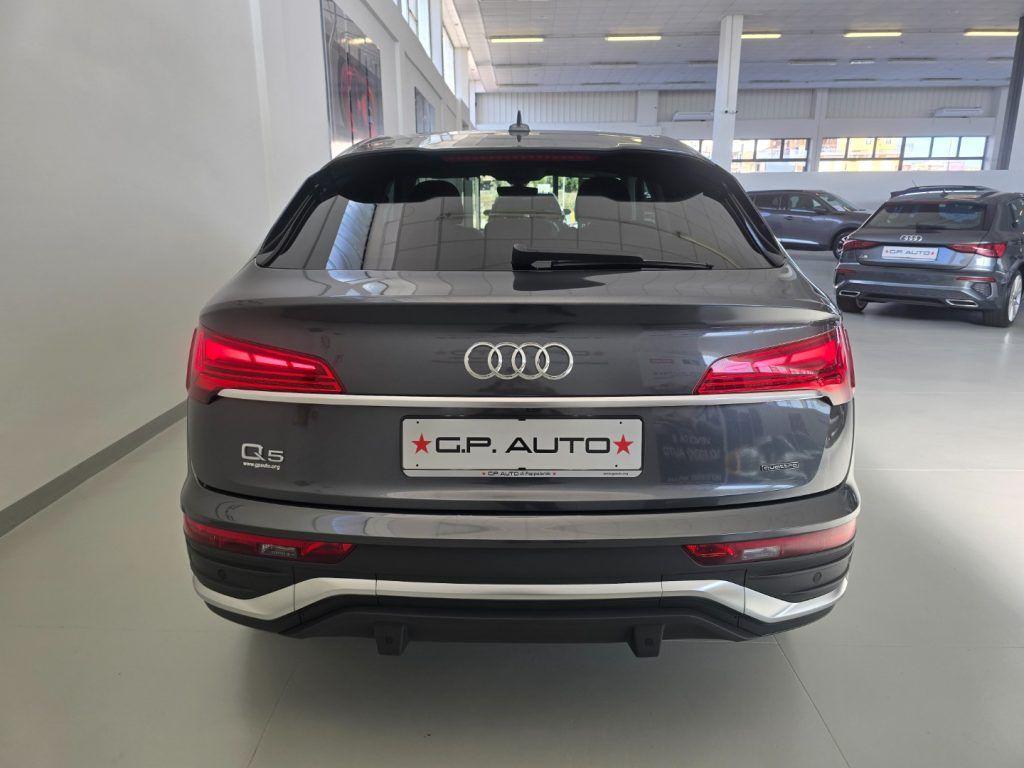 Audi Q5 Sportback 40 2.0 tdi mhev 12V S line quattro s-tronic