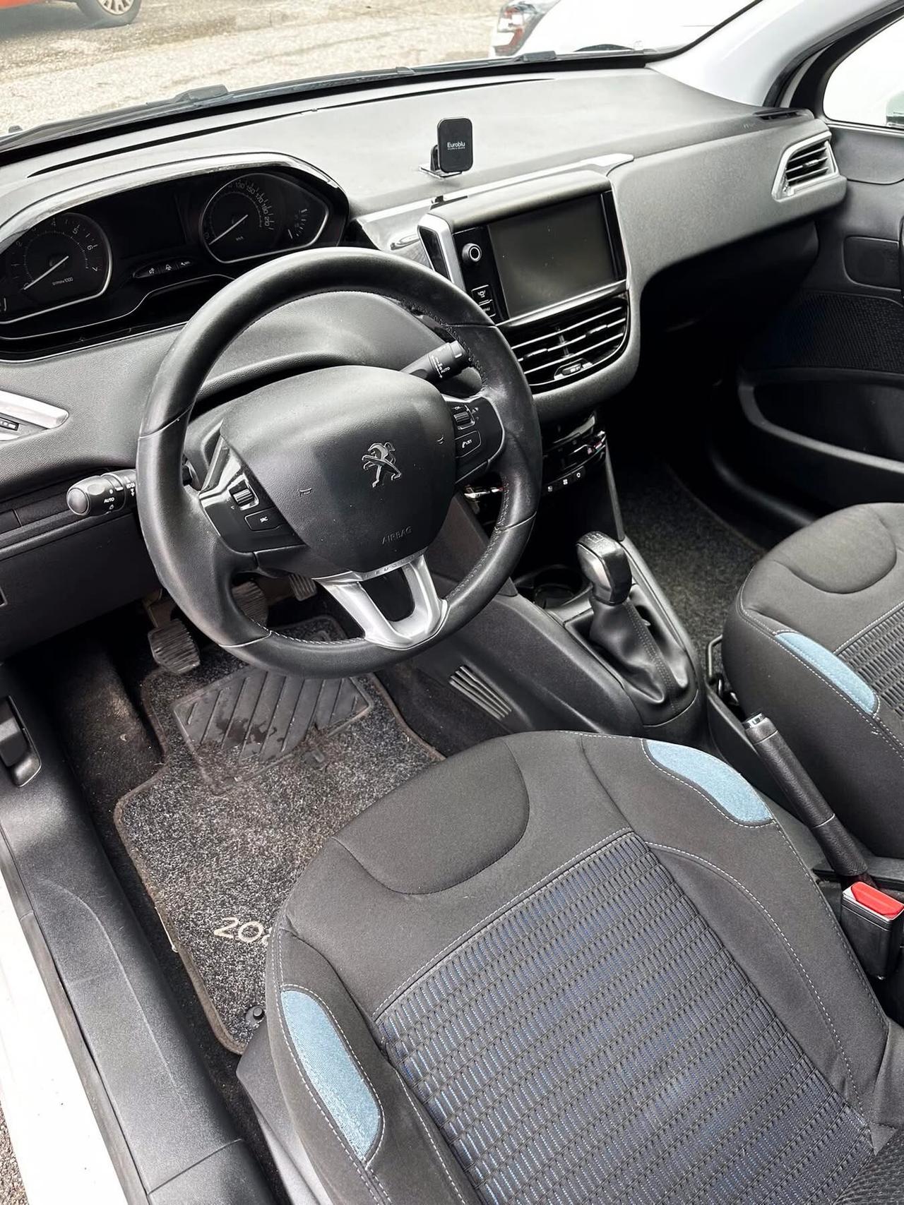 Peugeot 208 1.2 VTi 82 CV 5 porte Active NEOPATENTATI