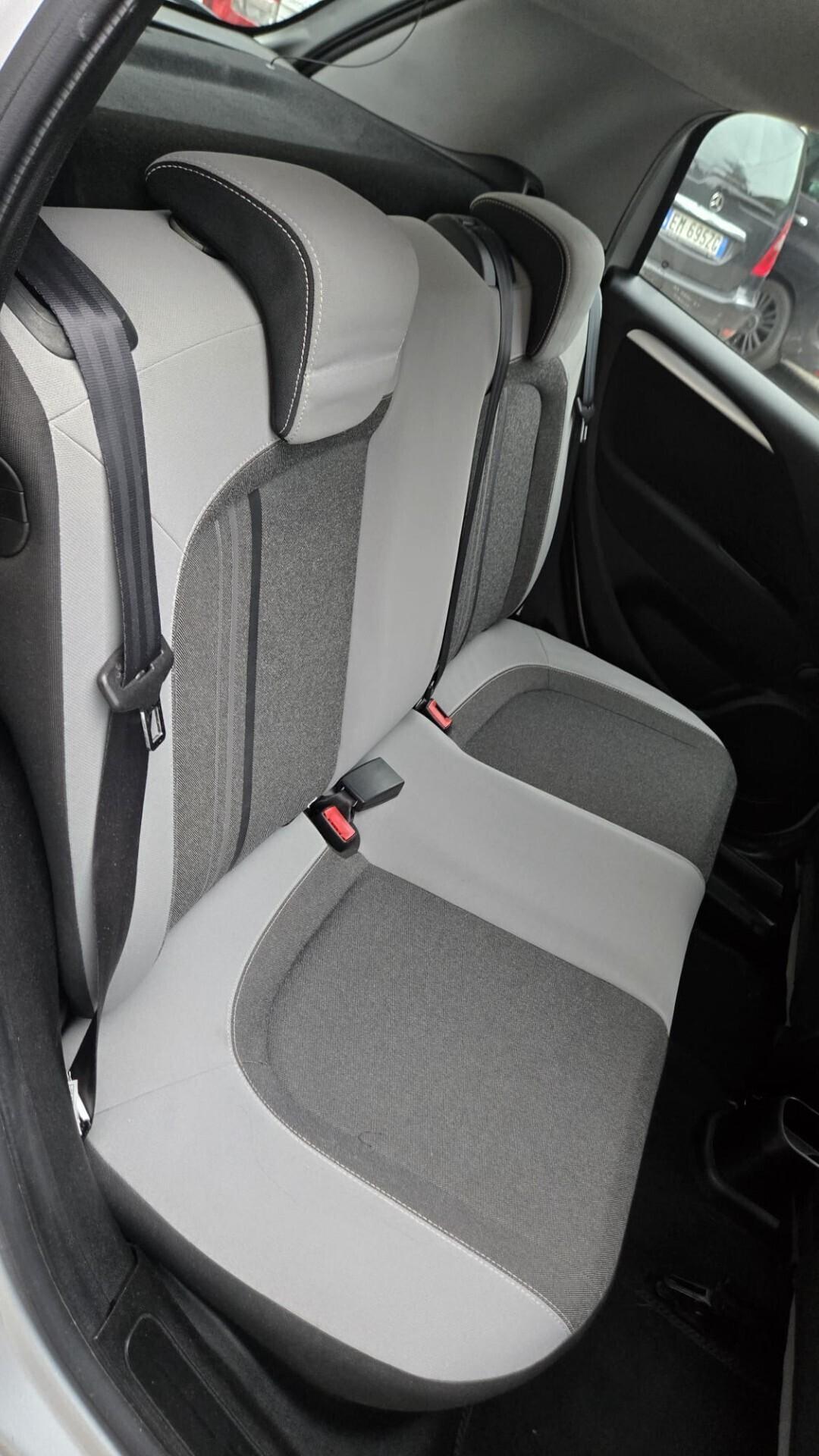 Fiat Grande Punto 1.2 5P Neopatentati