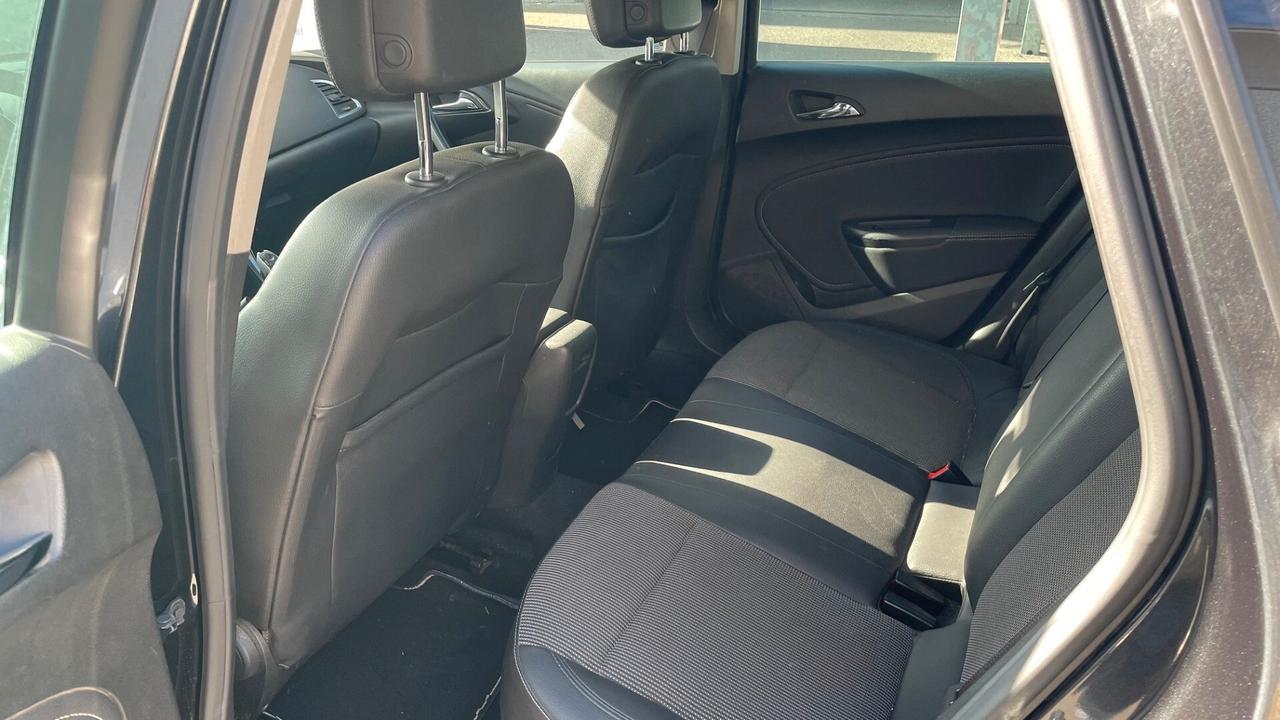 Opel Astra 1.7 CDTI 110CV 5 porte Cosmo