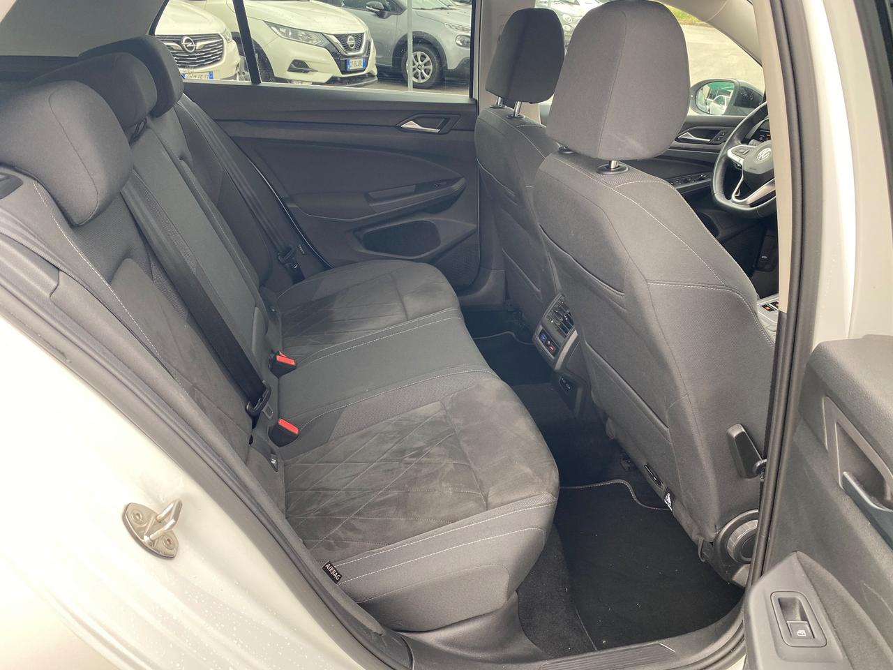 Volkswagen Golf 2.0 150 CV DSG SCR Style