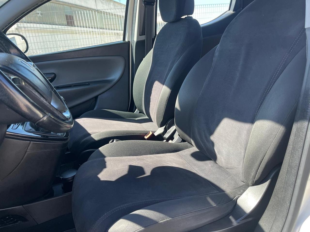 Lancia Ypsilon Platinum 110000 KM GARANZIA 12 m LEGGERE)