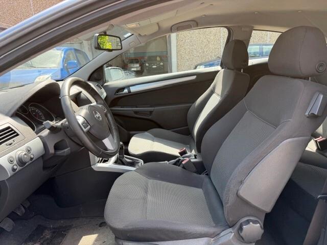 Opel Astra 1.4i 16V cat 3 porte adatta a neopatentati