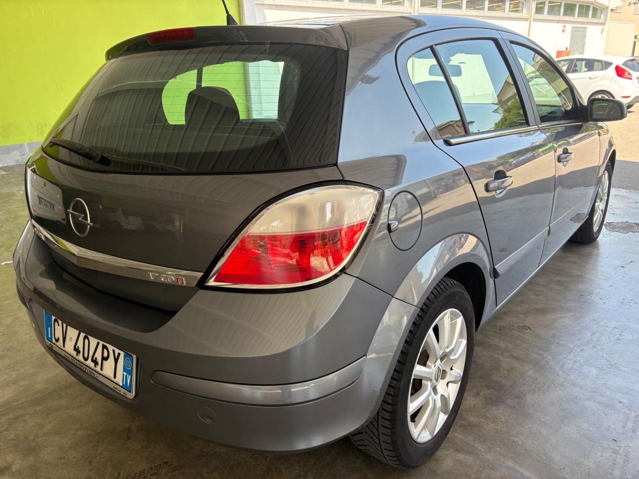 Opel Astra 1.7 CDTI berlina ok neo patentati