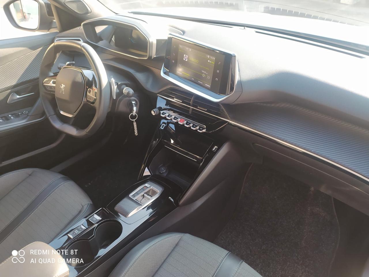 Peugeot 2008 BlueHDi 130 S&S EAT8 Allure