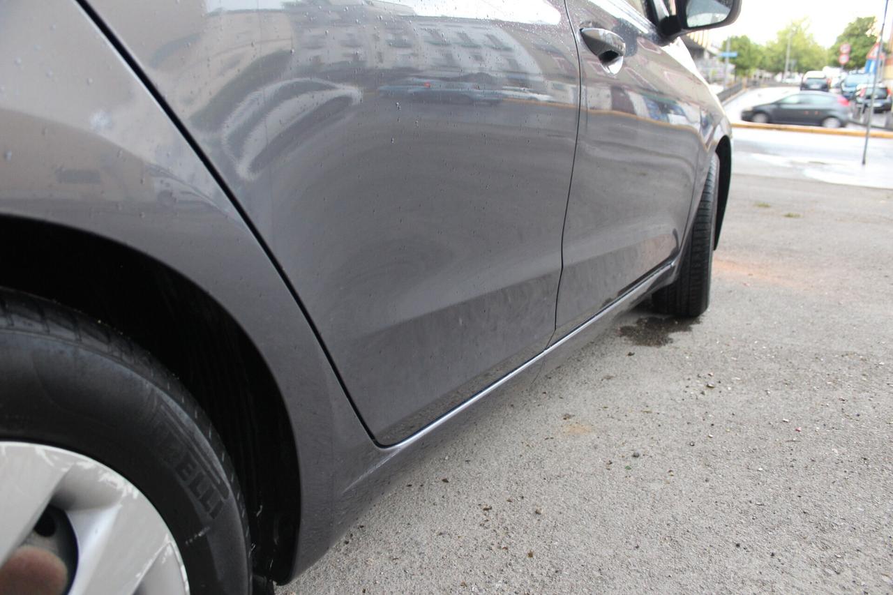 Hyundai i20 1.2 5 porte Econext Blackline
